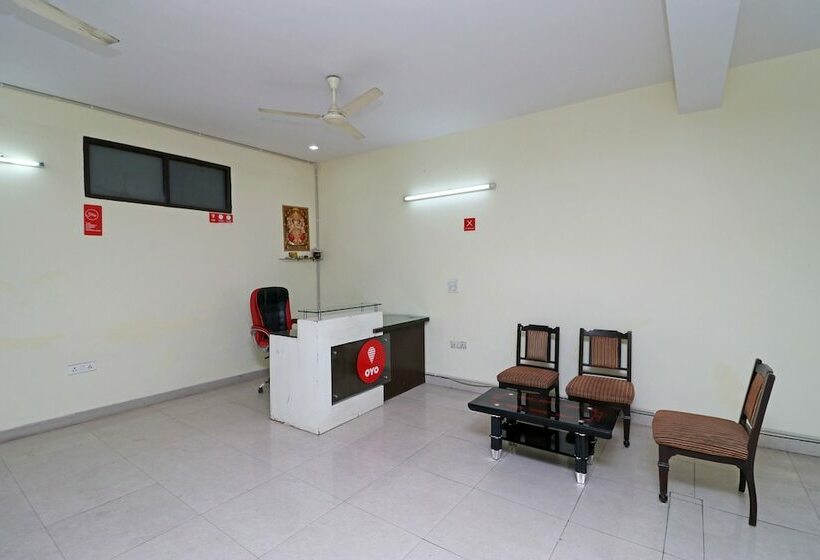 בית מלון כפרי Vinayak Royal Palace By Oyo Rooms