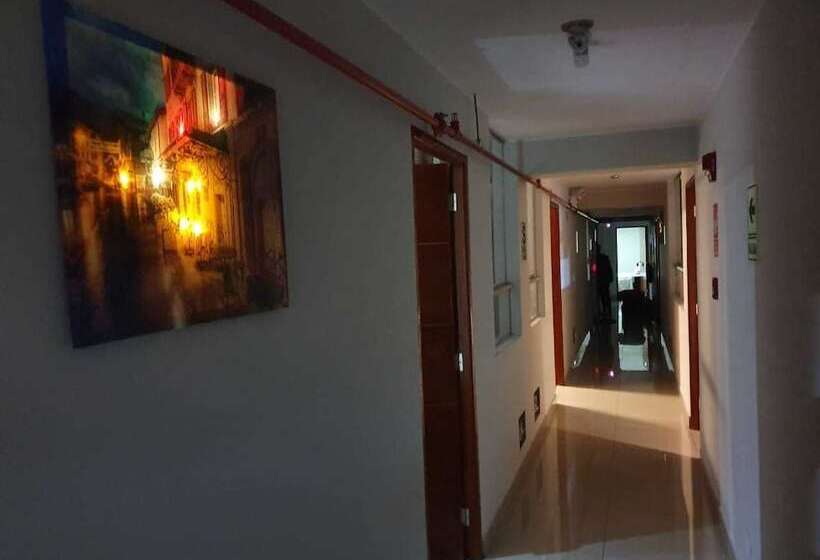 فندق Vox69 Suites