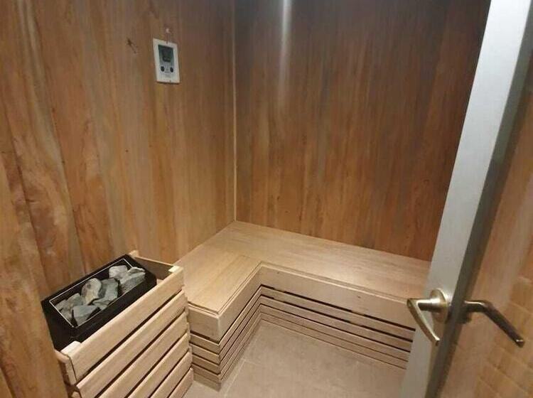 فندق Vox69 Suites