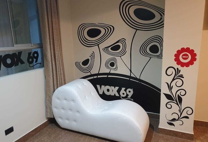 فندق Vox69 Suites