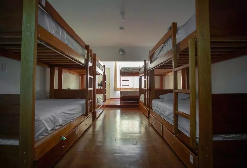 La Unsha Hostel