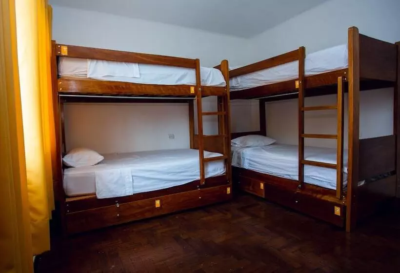 La Unsha Hostel