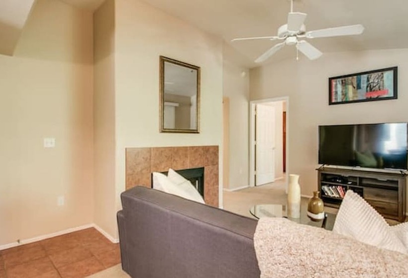 Luxury Paradise Valley Condo, Complete Remodel!