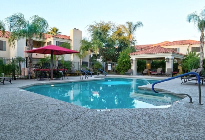 Luxury Paradise Valley Condo, Complete Remodel!