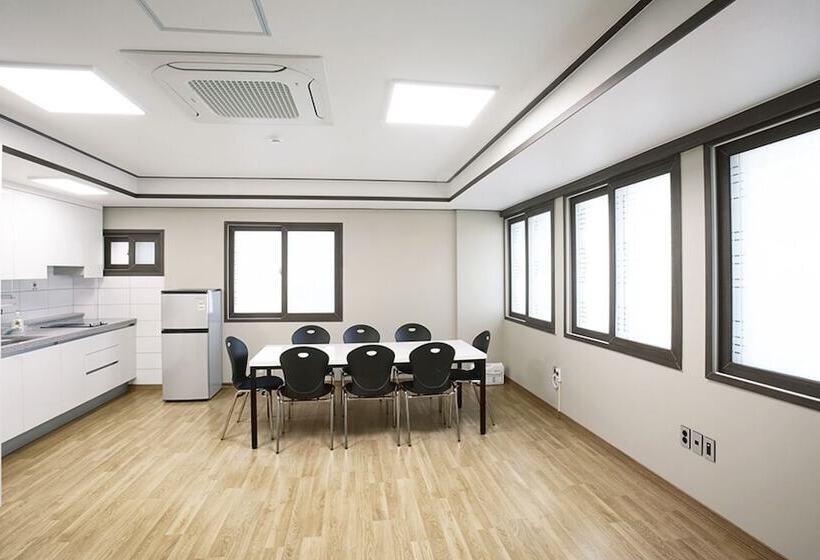 پانسیون Busan Ohnpax Residence