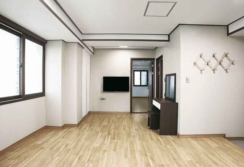 پانسیون Busan Ohnpax Residence