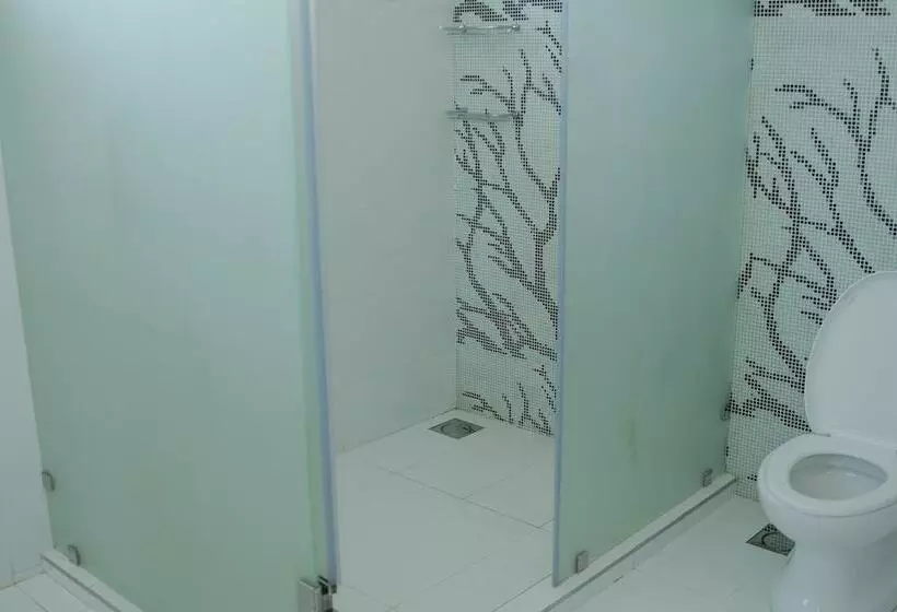 پانسیون Queens Chateau Boutique Villa