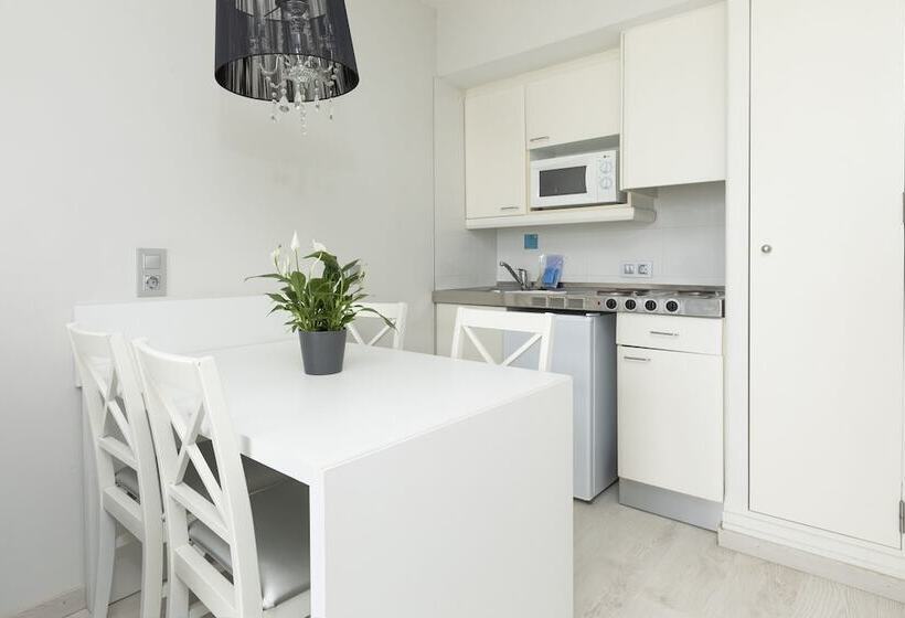 Sand Beach Apartments