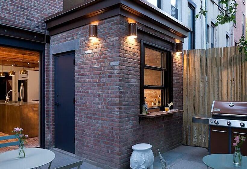 Arlington Place Bed & Breakfast