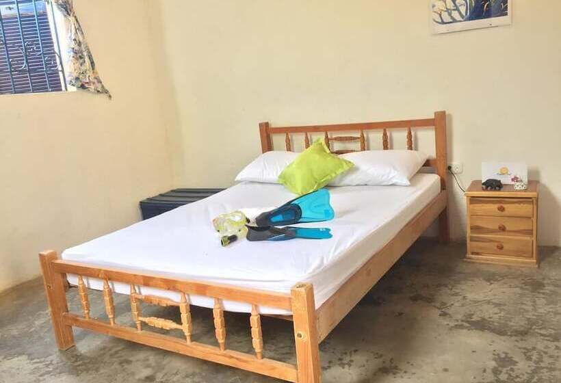 Hostal Hábitat Coral