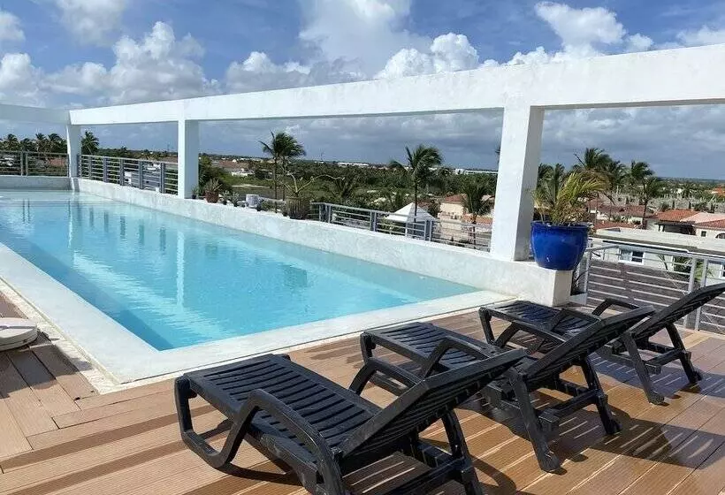 هتل Aventura Deluxe Suites Rooftop Pool