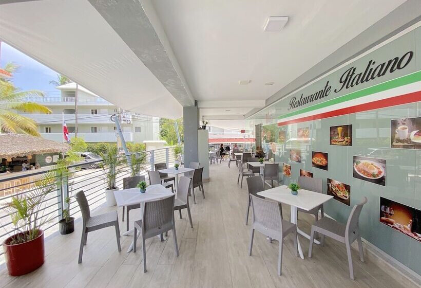 هتل Aventura Deluxe Suites Rooftop Pool