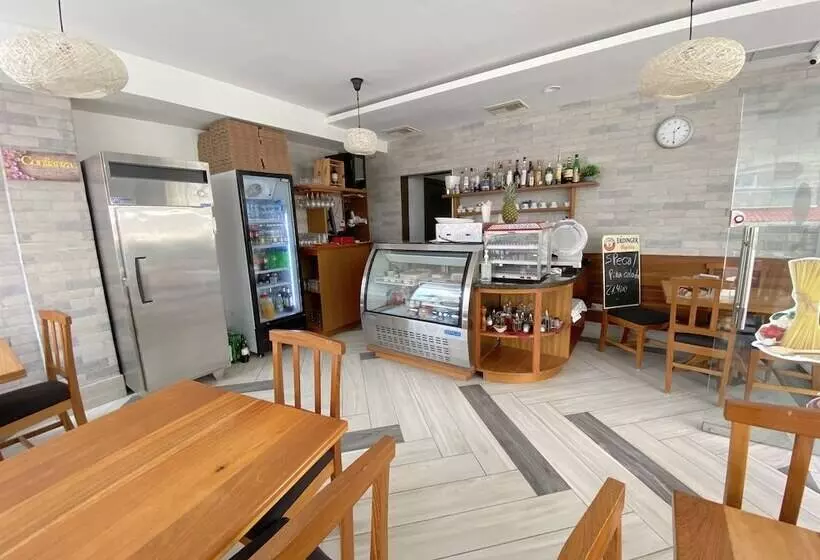 هتل Aventura Deluxe Suites Rooftop Pool