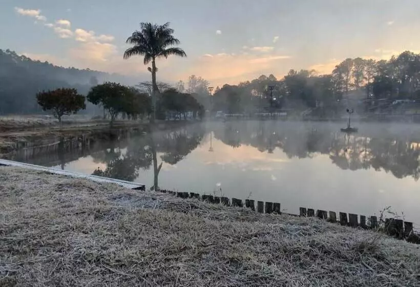ホテル Camping Valle Das águas