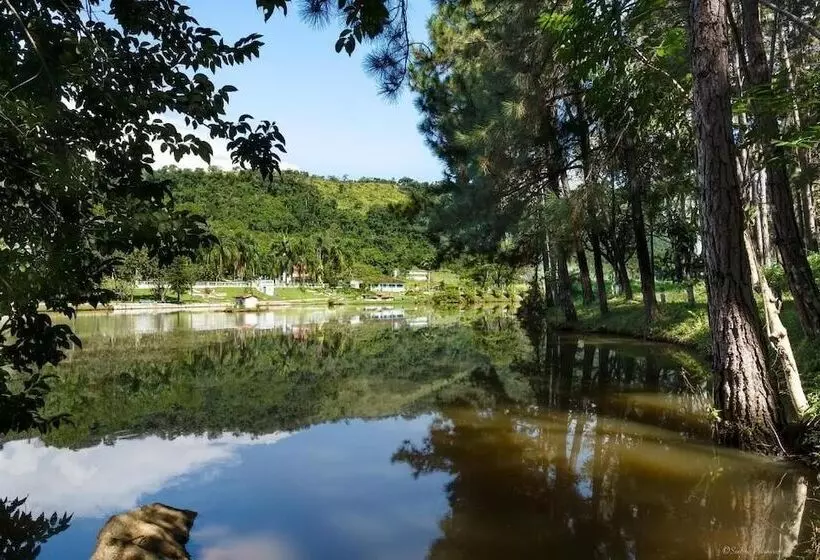 ホテル Camping Valle Das águas