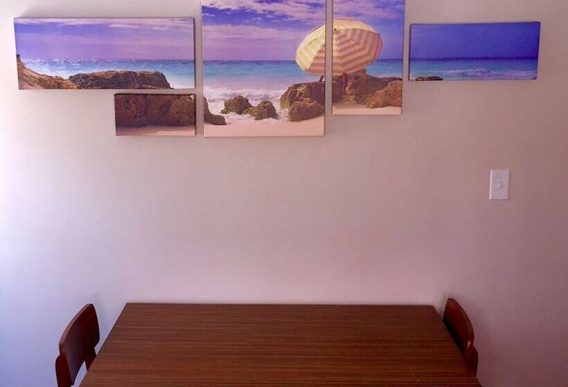 هتل Paraquet Apartments