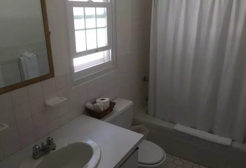 ホテル Paraquet Apartments