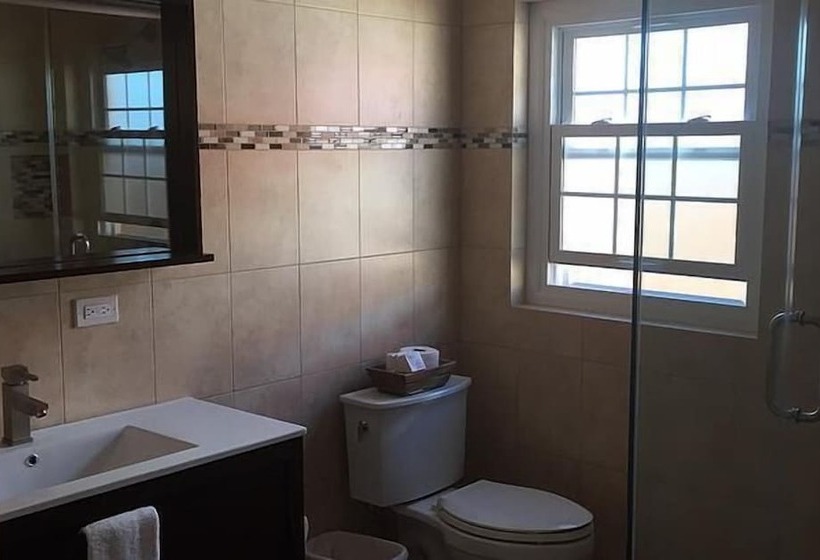 هتل Paraquet Apartments