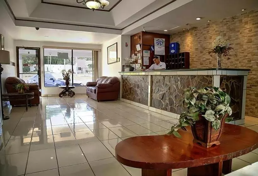 هتل Plaza Guanacaste