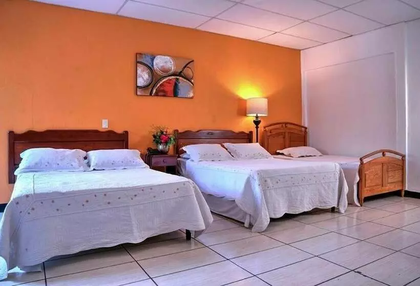 هتل Plaza Guanacaste