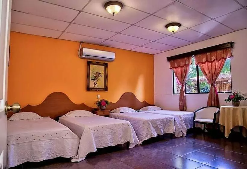 هتل Plaza Guanacaste