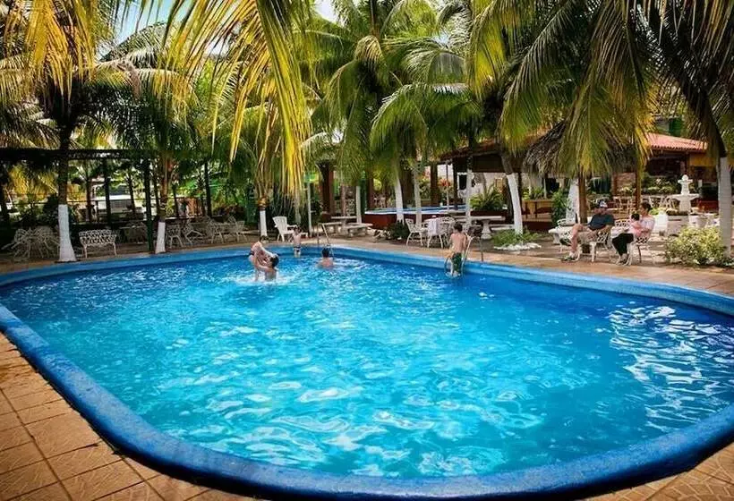 هتل Plaza Guanacaste