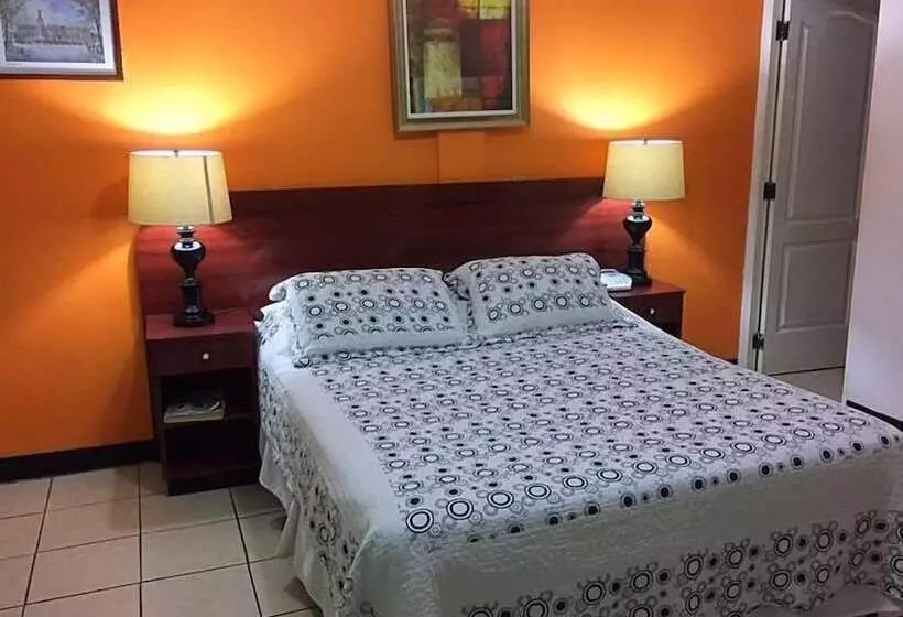 هتل Plaza Guanacaste