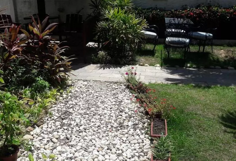 Hotelli Pousada Liras Da Poesia