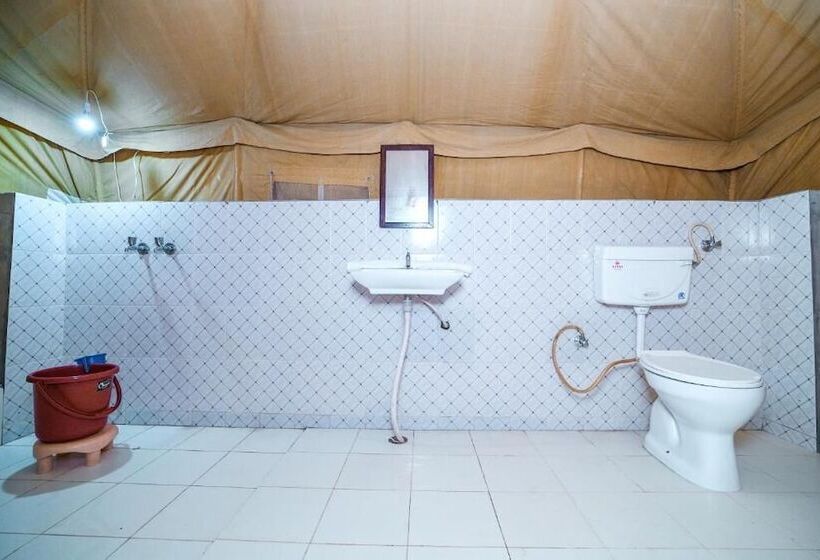 בית מלון כפרי The Captain Desert Camp