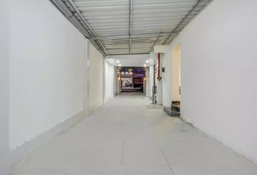 Hotelli Treebo Kings Inn Vashi