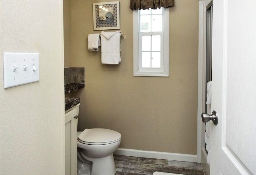 Majestic Oaks Rv Resort