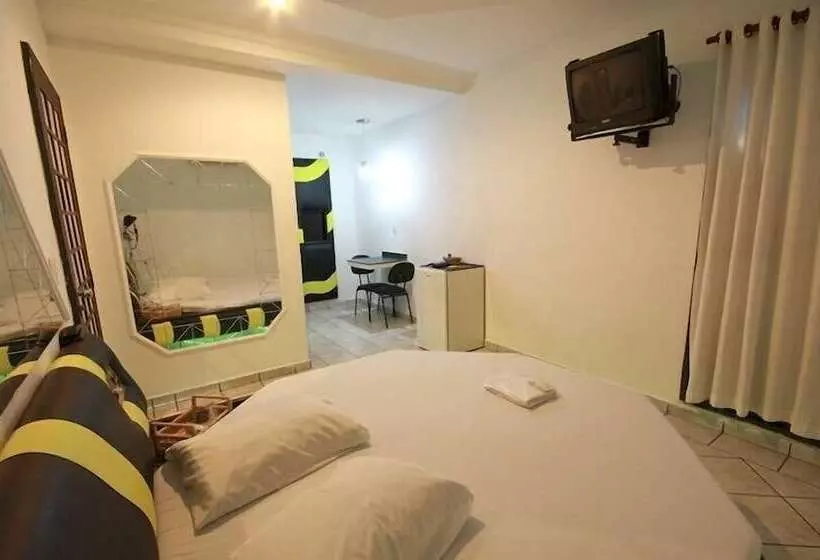 Motel Xanadú   Adults Only