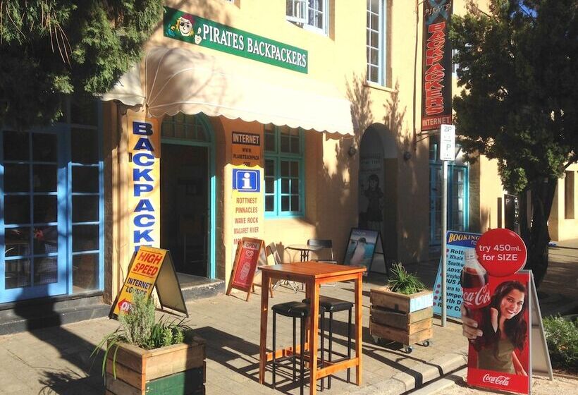 Pirates Backpackers   Hostel