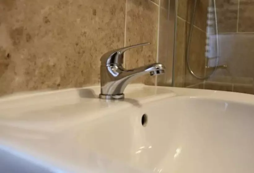 اقامتگاه 12 Guests 5 Bedroom House In Central Birmingham