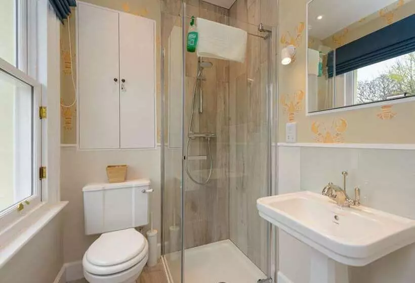 Residenssi Marine House   4 Bedrooms