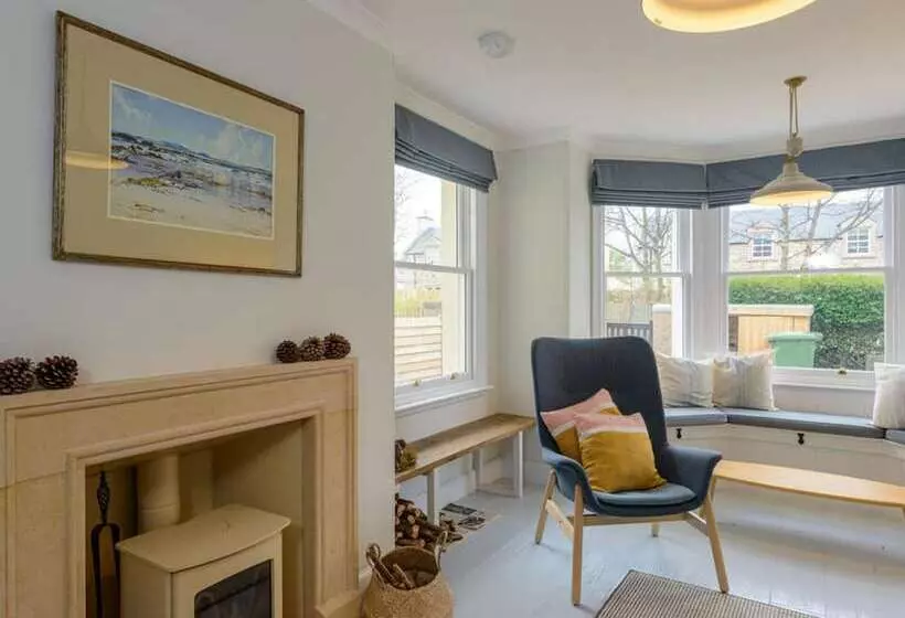 Residenssi Marine House   4 Bedrooms