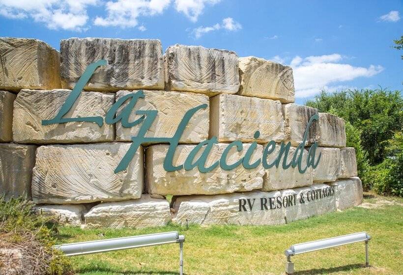 Sun Outdoors Lake Travis