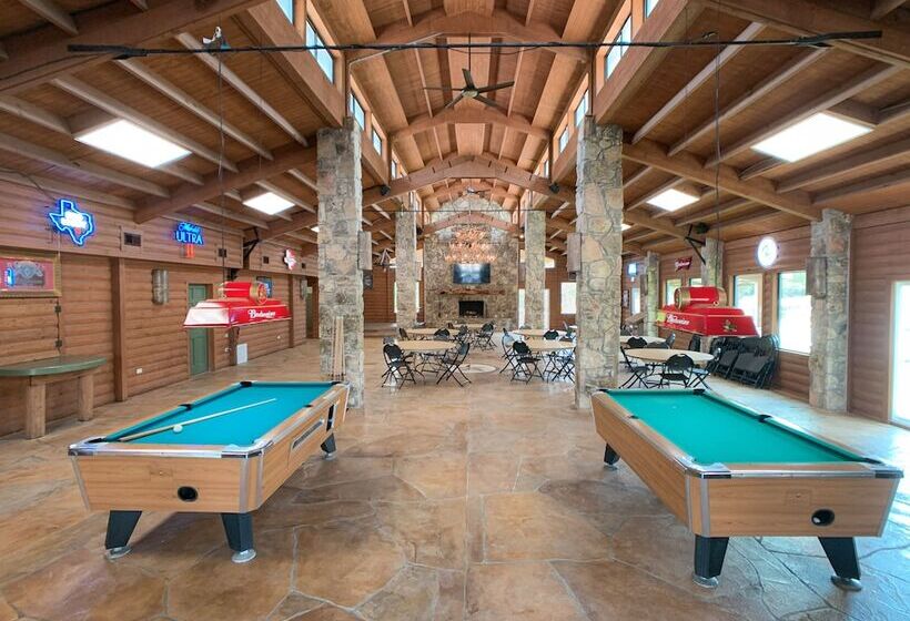 Sun Outdoors Lake Travis