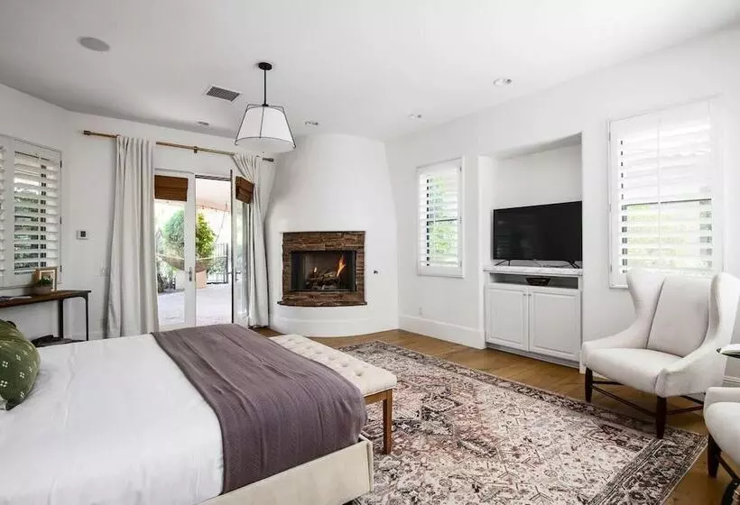 Villa Verbena By Avantstay Expansive Estate W/ B Ball Court, Pool/spa & Entertainer S Yard