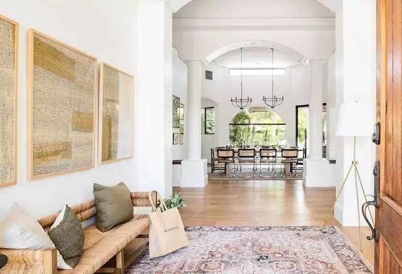 Villa Verbena By Avantstay Expansive Estate W/ B Ball Court, Pool/spa & Entertainer S Yard