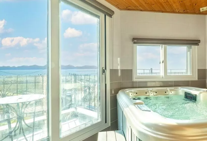 Ganghwa Hanabi Pension