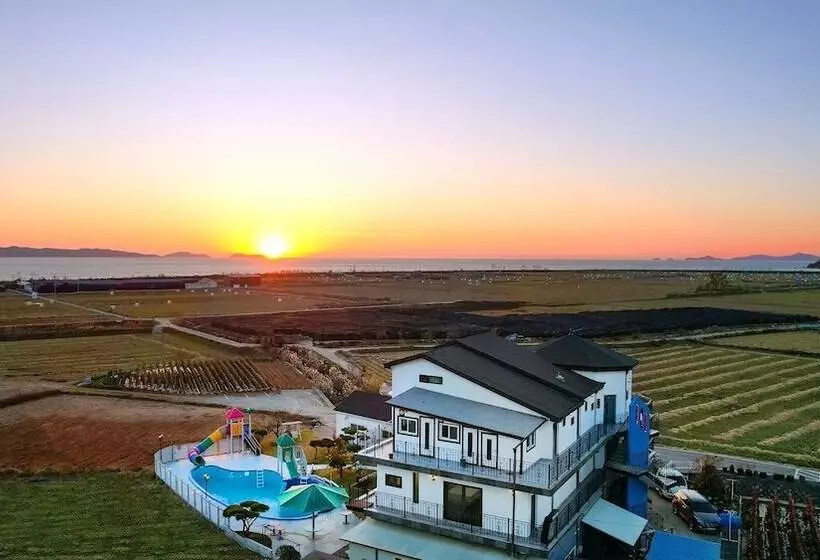 Ganghwa Hanabi Pension