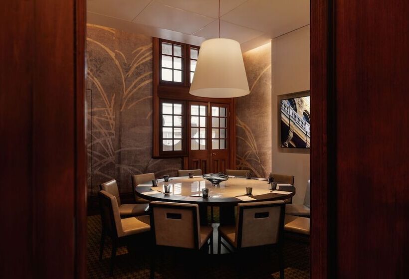 בית מלון כפרי Capella Sydney