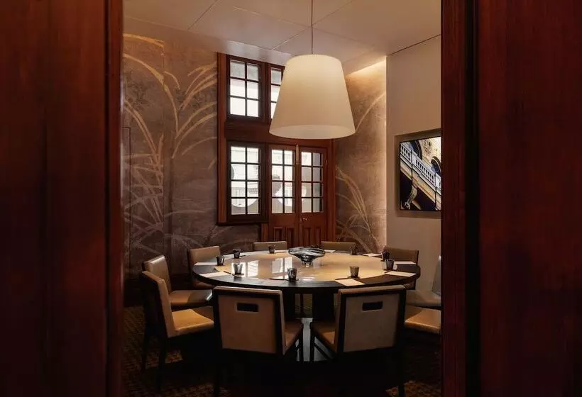 هتل Capella Sydney