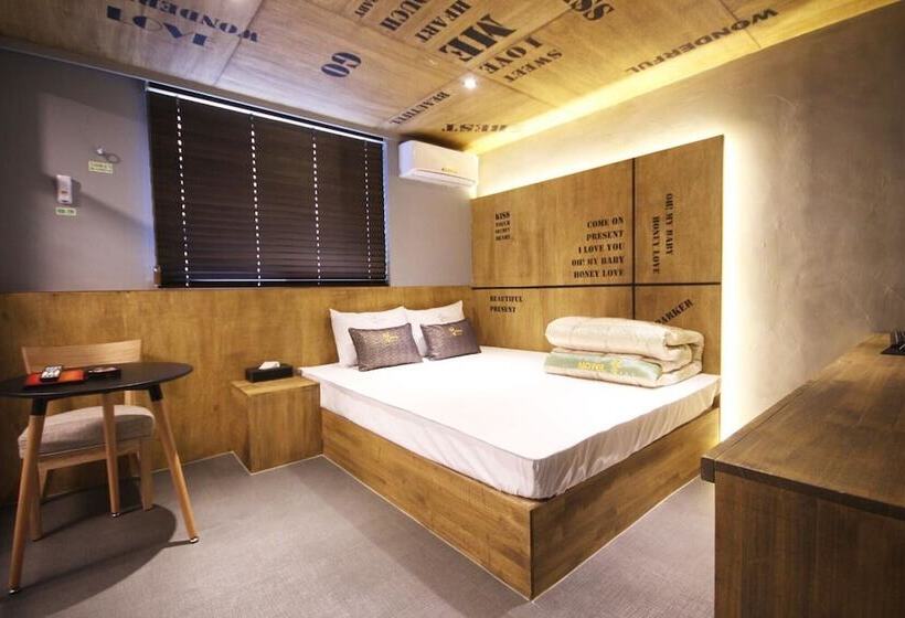 모텔 Busan Deokcheon Some