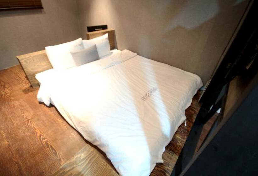 مُتل Busan Yeonsandong Waba