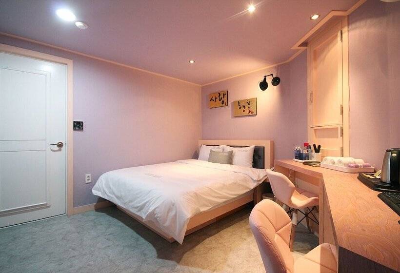 مُتل Busan Yeonsandong Waba