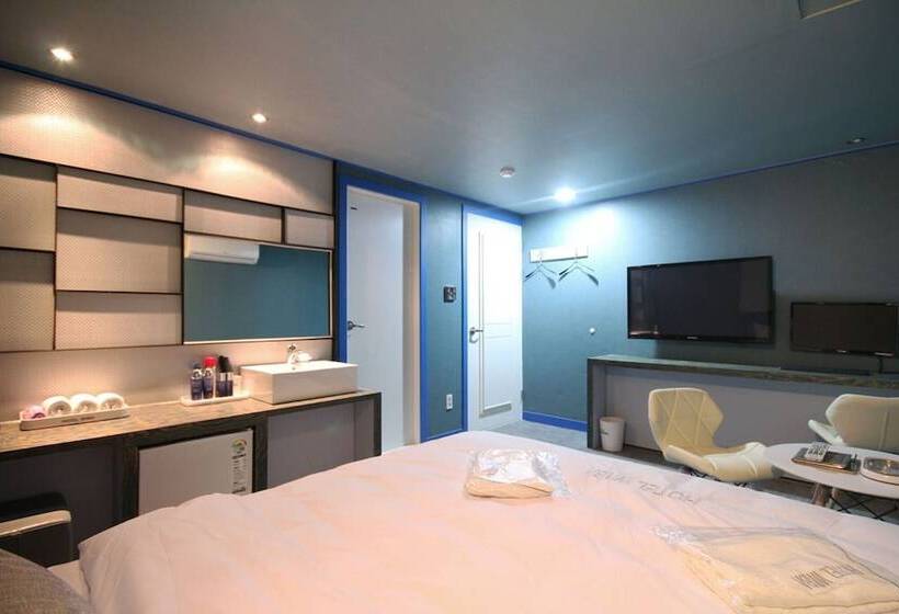 مُتل Busan Yeonsandong Waba