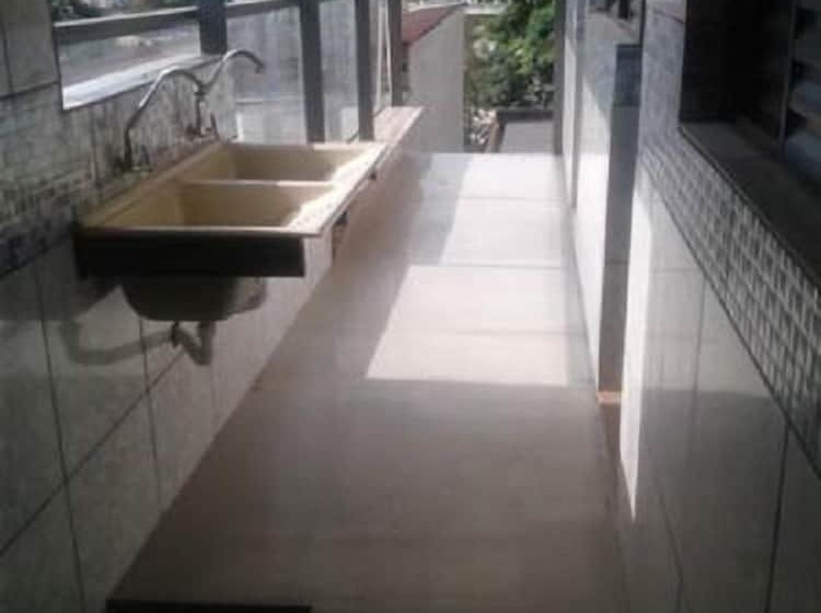 פנסיון Hostel Central Jandira