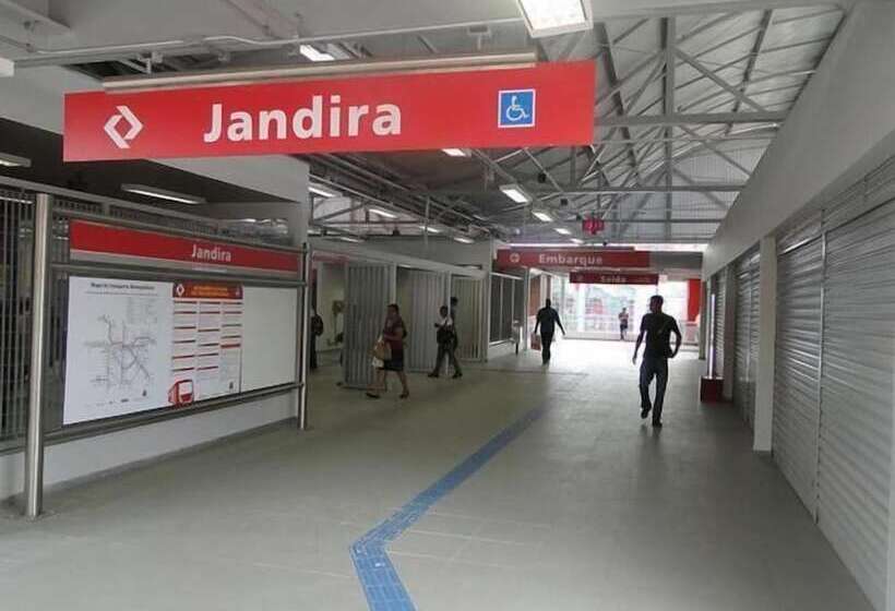 פנסיון Hostel Central Jandira